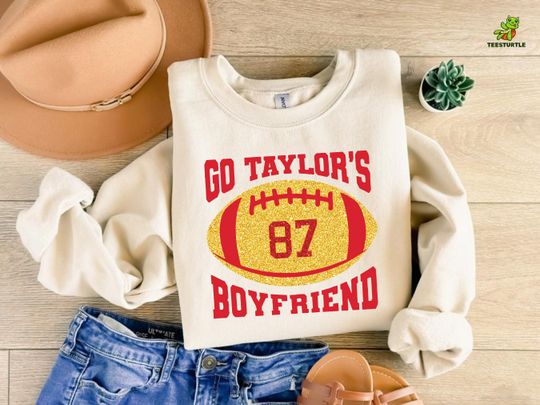 Discover funny go taylor's boyfriend kansas city football 87 shirt KC football travis and taylor sweatshirt