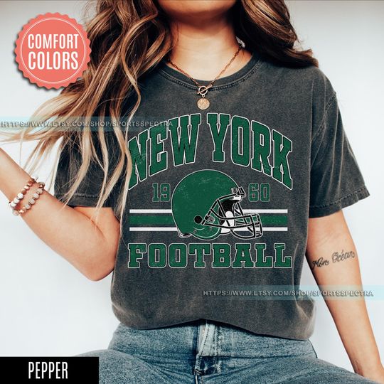 Discover New York Football Retro 80s Vintage Style Comfort Colors Crewneck T-Shirt, New York Football Tshirt, Jets Sunday Football Fan Gifts