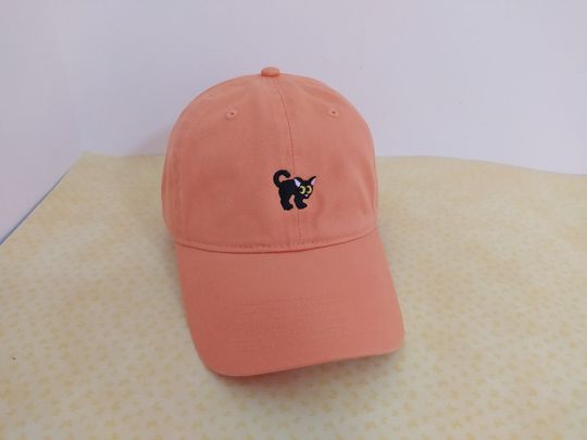 Discover Black cat | Machine embroidery | Adjustable baseball cap | Twill cotton fabric