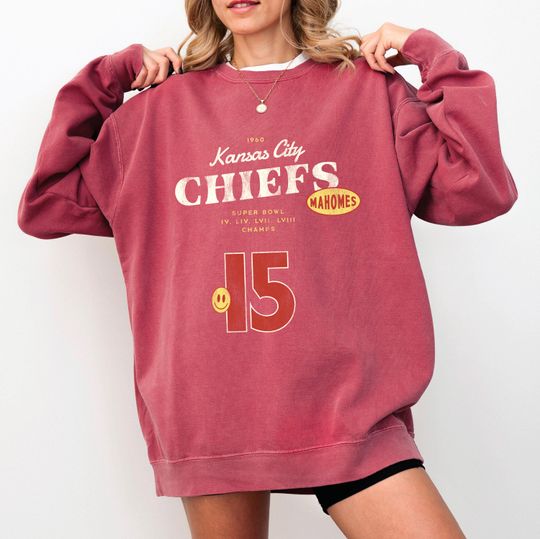Kansas City Chiefs Patrick Mahomes Retro Crewneck Comfort Colors Sweatshirt in Pepper and Crimson, football Fan Gear