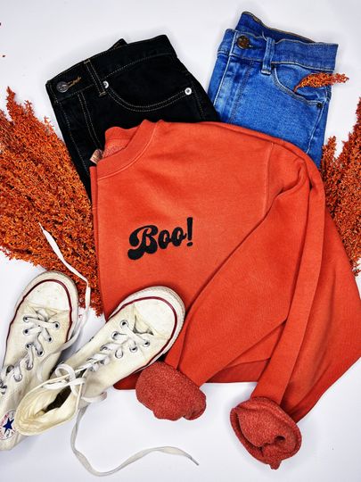 Discover Retro Boo Ghost Halloween Embroidered Crewneck sweatshirt, Vintage Halloween