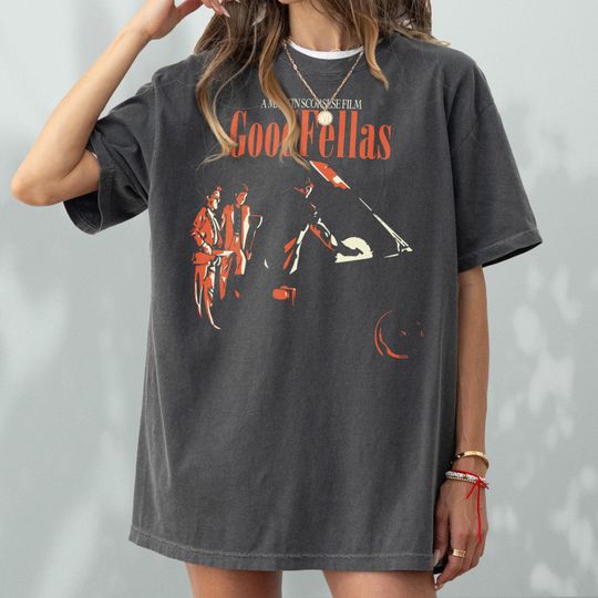 Discover Retro Goodfellas Graphic T-Shirt, Vintage 90s Movie Memorabilia Merch, Martin Scorsese Mafia Gangster Goodfellas Movie Poster Tee Shirt