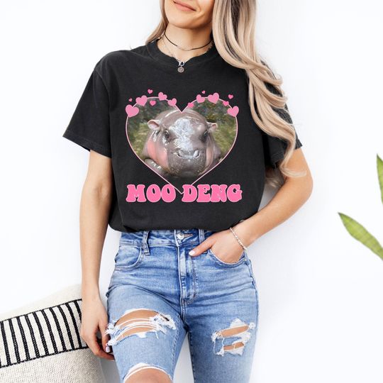Discover Moo Deng Bouncy Pig in Thailand Shirt, Moo Deng Unisex Tee, Khao Kheow Open Zoo T-Shirt, Hippo Lover T-Shirt, Cute Baby Hippo Shirt