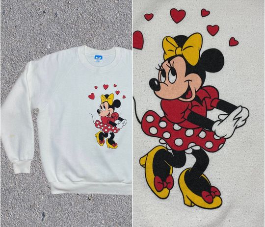 Discover Vintage 80s MINNIE Mouse Valentine Heart Disney Crew Sweatshirt