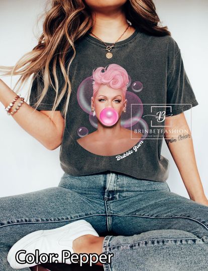 Discover Pink Bubblegum T-Shirt, Pink Singer Shirt, Summer Carnival 2024 Shirt, Pink Music Shirt, Music Festival Shirt, Oversize Tee, Comfort Colors