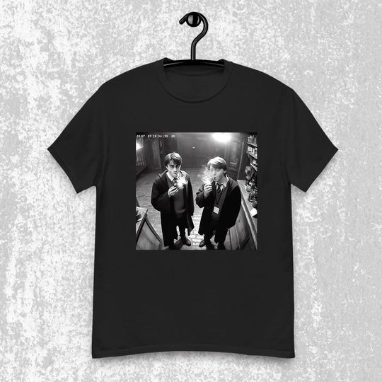 Discover Funny Meme Harry Smoking Wizarding Fan Unisex T-Shirt