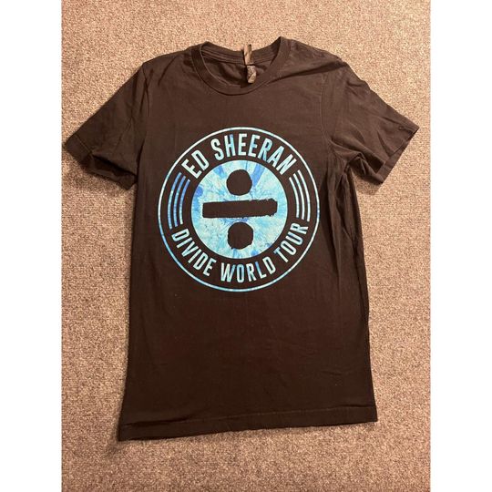 Discover Ed Shee tour shirt size medium black short sleeve
