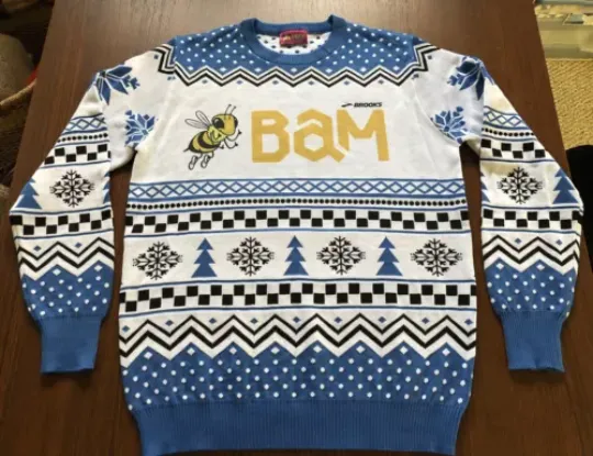 Brooks Running Ugly Christmas Sweater Holiday Run  Mens Large Bumblebee Rare