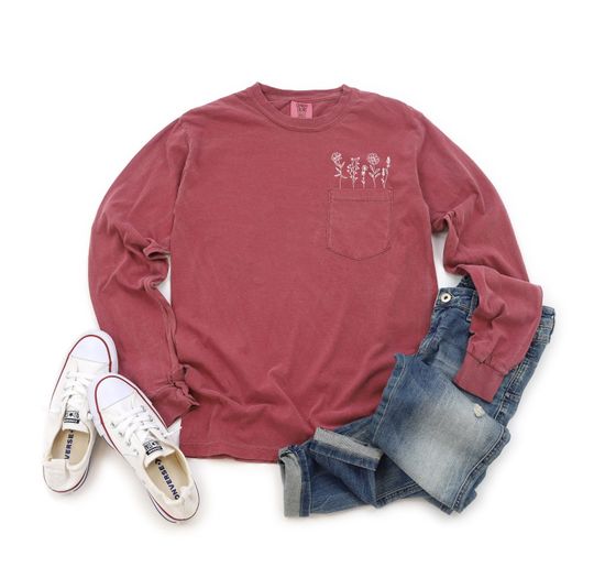 Comfort Colors Wildflowers Pocket Long Sleeve tshirt, Floral Botanical Shirt, Flower Shirt, Nature Lover Plant shirts, Womens Graphic Tees