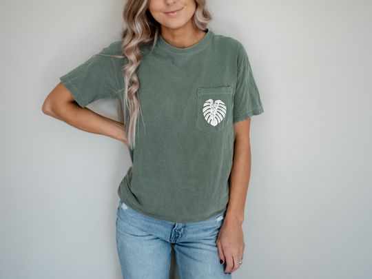 Monstera pocket Shirt, Plant Lady Shirt, Plant Mama, Plant Mama Gift, Plant Mom Plant Shirt, Plant Lover Shirt, Plant Lady comfort colors