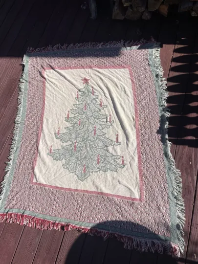 Christmas Holiday Woven Blanket Christmas Tree 48x62”