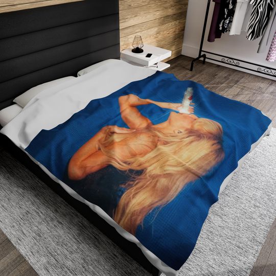 Retro Sabrina Carpenter Fleece Blanket | Short & Sweet Tour | Sabrina Tour Shirt | Concert Tour | Sabrina Merch | Sabrina Fan Gift