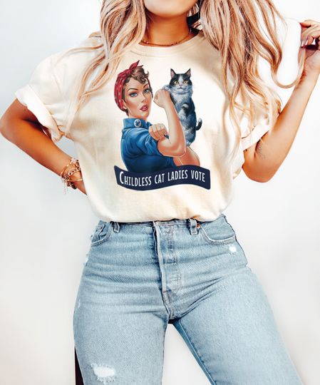 Childless Cat Lady shirt, Childless Cat Ladies, Vote 2024, Feminist Shirt, Anti Republican t-shirt, Pro choice, liberal, fight for democracy