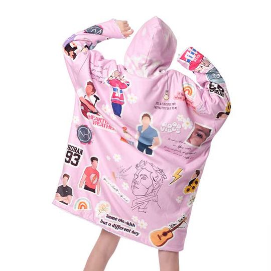 Niall Horan Blanket Hoodie, 1D Hoodie, Pop Band Hoodie, Music Hoodie, Oversized Hooded Hoodie, Warm blanket Hoodie, Hooded Hoodie Gift