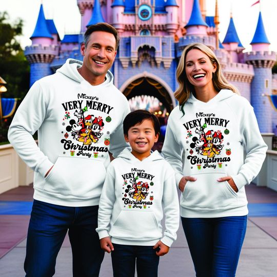 Merry Christmas Sweatshirt, Christmas Couple Matching Sweatshirt Disney Sweatshirt, Disneyland Christmas Jumper Disney hoodie, Disney Top