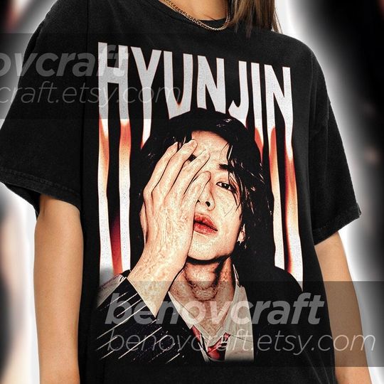 Stray Kids Hyunjin Retro 90s Distressed Bootleg T-shirt, Stray Kids Shirt, KPOP T-shirt and Gift For Her or Him - SKZ Shirt