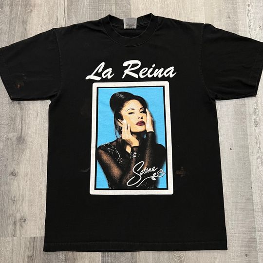 Selena Quintanilla Black La Reina Portrait Queen Of Tejano Music Y2K Latina Tee