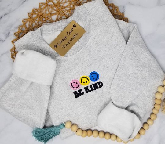Be Kind Embroidered Sweatshirt, Trendy Happy Face Crewneck, Smiley Face Sweatshirt, Inspirational Pullover, Retro Smiley Happy Shirt