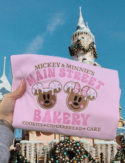 Disneyland Christmas embroidered Crewneck, Disneyland Embroidered Sweatshirt,Disney Embroidered Crewneck, Disneyworld Christmas sweatshirt.