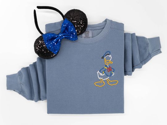 Donald Duck Embroidered Crewneck Crew, Disney embroidered sweatshirt, Disney Sweatshirt, Disney Crew, Disney Crewneck
