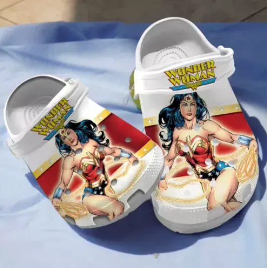 Wonder Woman Peace Maker War Fighter Superheroes Lovers Unisex Classic Clogs