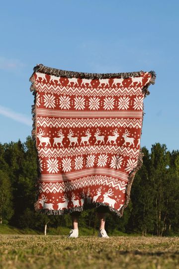 Vintage Nordic Reindeer Woven Throw Blanket, Cozy Christmas Pattern Blanket, Fair Isle Holiday Modern Decor, Cotton Tapestry Blanket