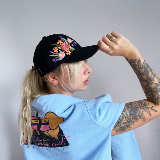 Floral hand embroidered baseball cap, Gardener cap,  flowers cap, flower lover gift, Mother's Day Gift, Gifts for her