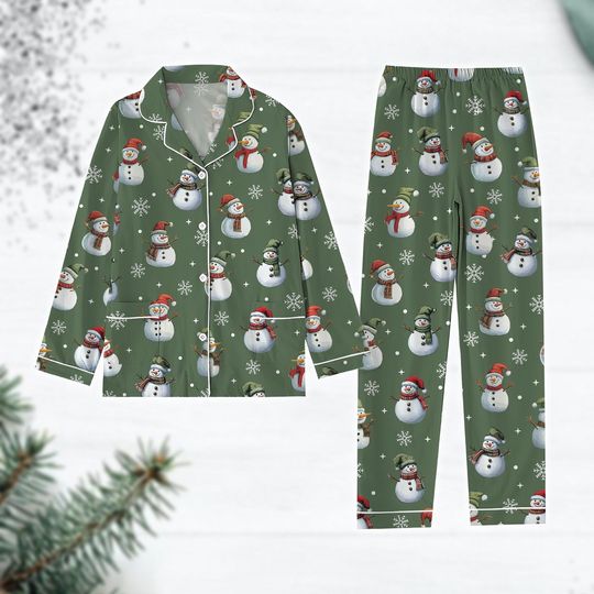 Snowman Christmas Pajamas, Winter Holiday Pajamas, Snowflake Matching Pajamas Set, Frosty Women Pajamas, Pajamas For Party