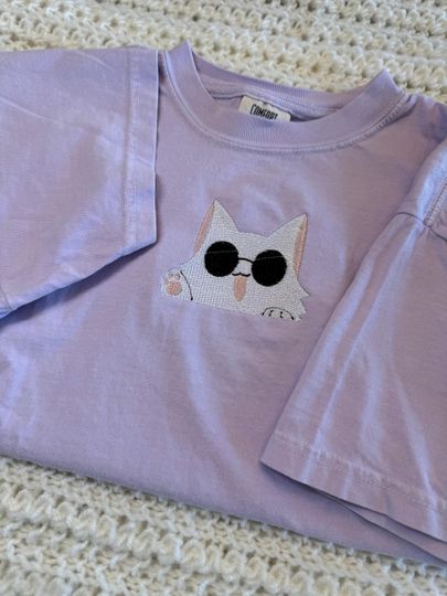 Anime sweater anime embroidered crop t shirt, white cat with glasses embroidered t shirt, action anime t shirt, embroidered t shirt