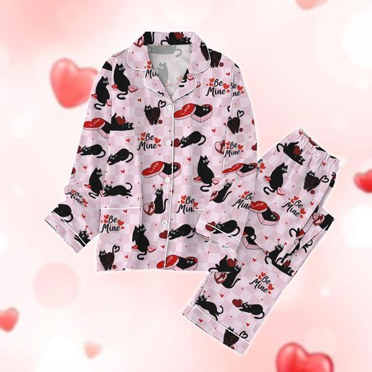 Black Cat Valentines Pajamas Set, Cat Mom Holiday Pajamas, Matching Pajamas Set, Kitten Valentine Pajamas For Party, Gift For Cat Lover