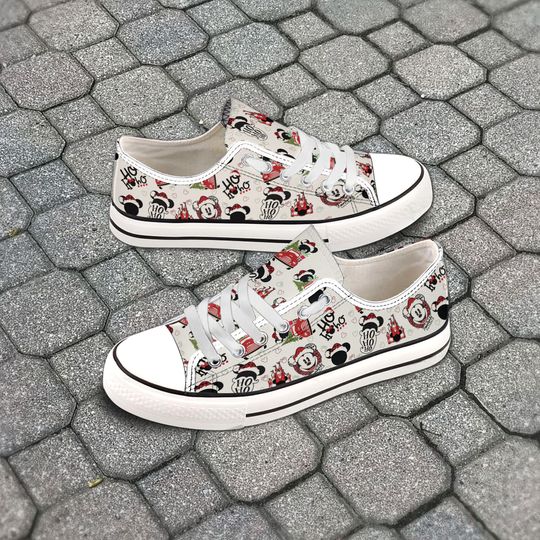 Disney Christmas Women's Low Top Sneakers
