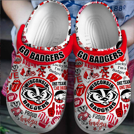 Wisconsins Badge NCAA Sport Clogs Football Clogs Shoes, NCAA Football Clogs Shoes, University Merch