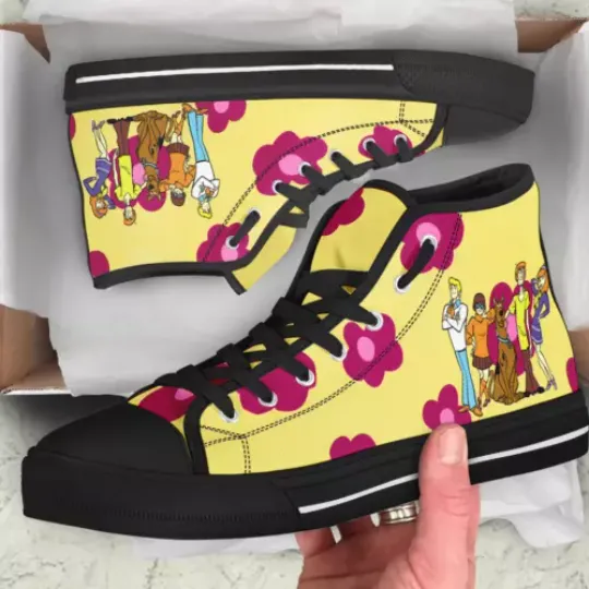 Movies Cartoon Gift Scooby Doo and Flower Printed High Top Shoes.