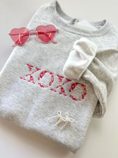 Embroidered XOXO Floral Sweatshirt - Valentines Day Themed Crewneck Sweater - Valentines Sweatshirt - Flower Letter - Jerzees Sweatshirt