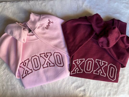 Valentine's Day Embroidery Sweatshirt, XOXO Valentine Sweatshirt, Embroidery Sweatshirt, Valentine Gift, Gift For Her