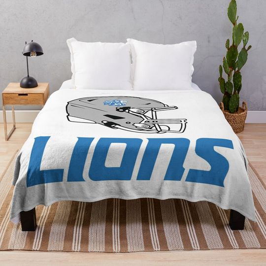 Lions detroit helmet Throw Blanket