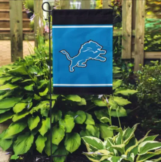DETROIT LIONS 11.5" X 17.5" GARDEN FLAG / YARD BANNER