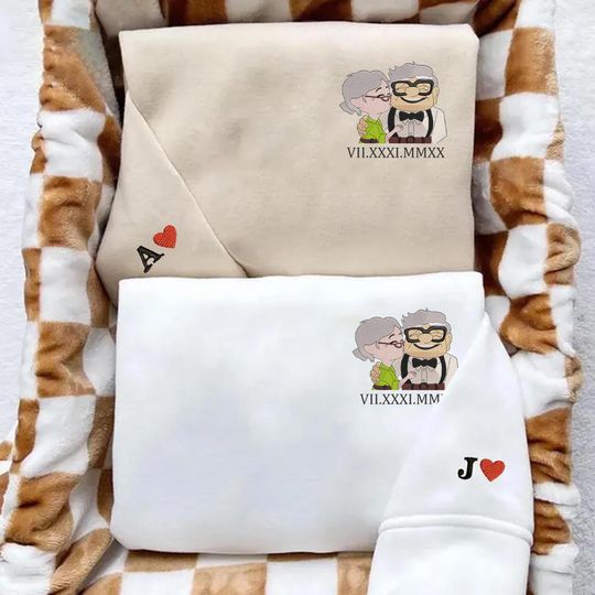 Personalized Couple Embroidered Sweatshirt, Roman Numeral Date Initial Heart Embroidered Sweatshirt, Custom Date Sweater, Valentine Gifts