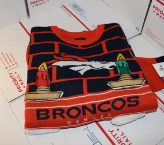 DENVER BRONCOS football MEN'S MEDIUM (M) LONG SLEEVE HOLIDAY SWEATER [NEW W/TAGS]