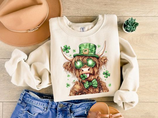 St Patrick's Day Highland Cow Sweatshirt, Retro St Patrick's Shirt, St Patrick's Day Shirt, Western St Patrick's' Shirt, St Patrick's Gift
