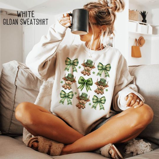 Highland Cow St Patricks Day Shirt, Funny Patrick's Day Shirt, Western Shirt, Coquette Patrick's Day Shirt, Shamrock Shirt, Irish Day Shirt