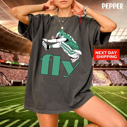 Comfort Colors Fly Saquon Barkley Hurdle Backwards Crewneck Shirt, Unisex Eagles Football Philly, Vintage Kelly Green Shirt,Philadelphia Tee
