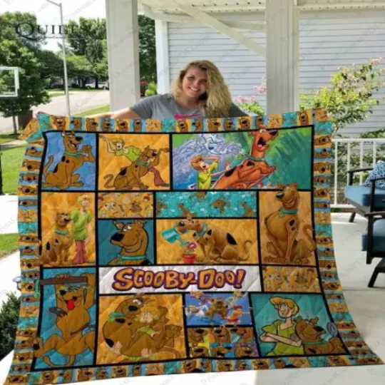 Scooby Doo And Shaggy Best Friends Gift For Scooby Doo Fans Quilt Blanket