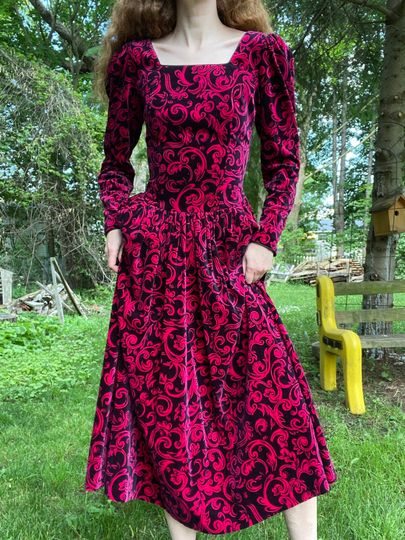 vintage Laura Ashley velvet black and fuscia pink midi dress / abstract disney princess costume/ puff sleeve cotton / cottage core / 80s 90s