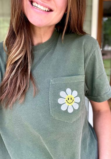 Flower Smiley Face pocket Tee, Vintage Flower Shirt, Retro Flower Smiley Face