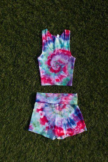 Nymph Yoga Set / Tie Dye Yoga Outfit / Yoga Shorts / Yoga Top / Gym Outfit / Tie Dye Gym Clothes