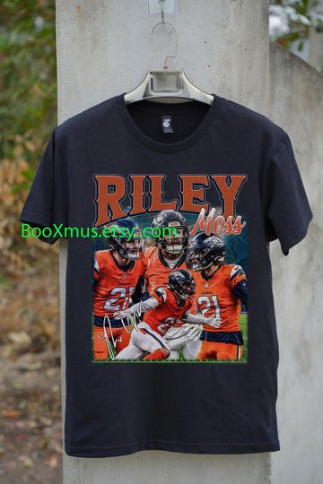 Discover Vintage 90s Graphic Style Riley Moss T-Shirt, Riley Moss t-shirt, Vintage Sport Tee,Retro American Football Bootleg Gift,Best Gift
