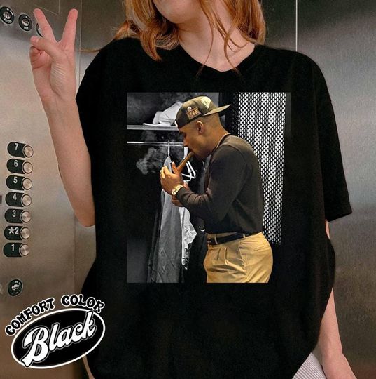 Jalen Hurts Celebrates With Cigar Vintage Shirt, Jalen Hurts Funny Tee, Philadelphia Football Champs 2024-2025 Tshirt