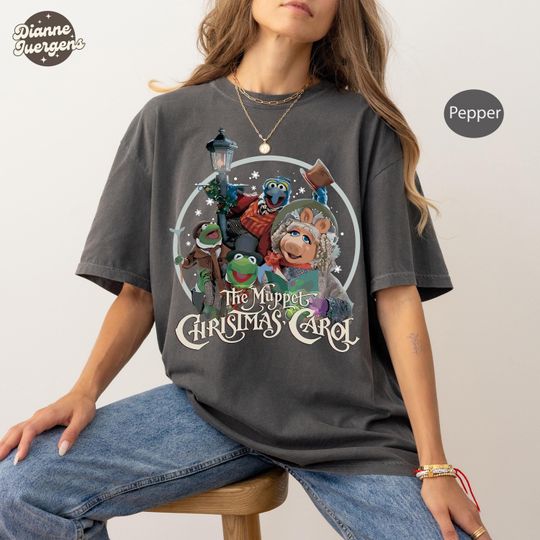 Retro 90s The Muppet Christmas Carol Characters Group Shirt, K the frog Gonzo Miss Piggy Xmas Movie Vintage Tee, Magic Kingdom Gift