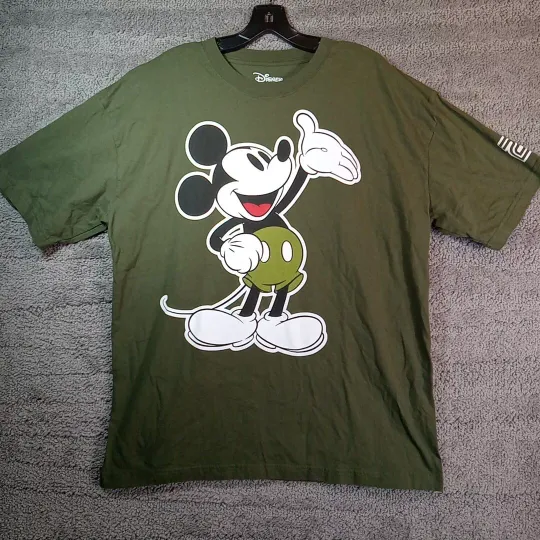 Disney 28 Mickey Mouse T-Shirt Adult Size XL Short Sleeve Olive Green Tee Shirt